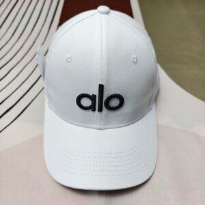 ✨POSH HOT✨ - ALO Yoga Off-Duty Baseball Cap